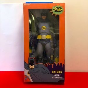 SALE BATMAN 1/4 Scale Action Figure